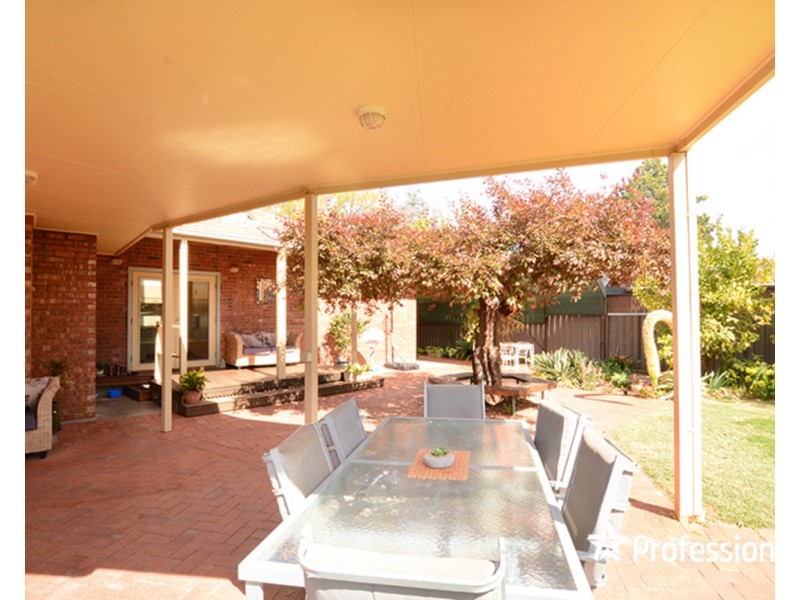 2 Willow Grove, Mildura VIC 3500