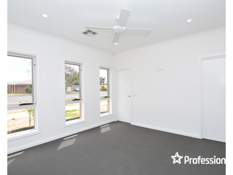2 Midtown Drive, Mildura VIC 3500