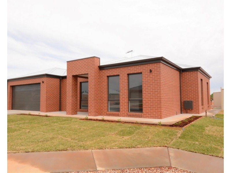 1 Marita Court, Irymple VIC 3498