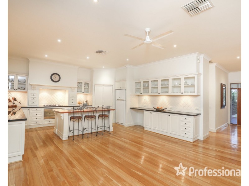 6 Grandview Way, Mildura VIC 3500