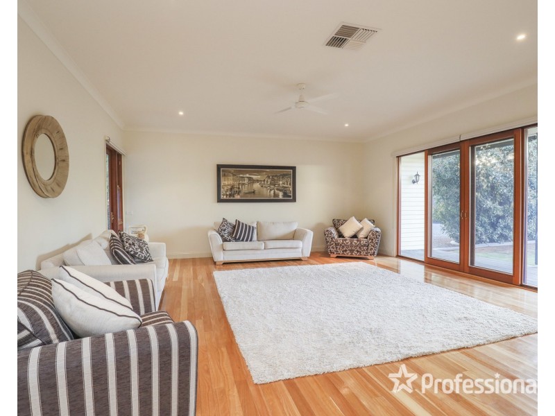 6 Grandview Way, Mildura VIC 3500
