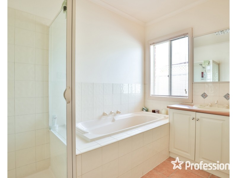 6 Crockett Court, Mildura VIC 3500