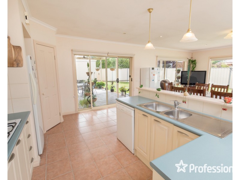 6 Crockett Court, Mildura VIC 3500