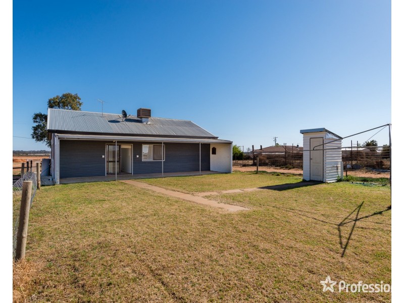 576 Riverside Avenue, Mildura VIC 3500