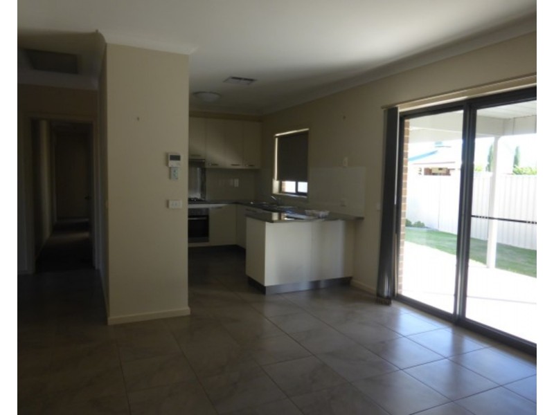 9 James Cook Drive, Mildura VIC 3500