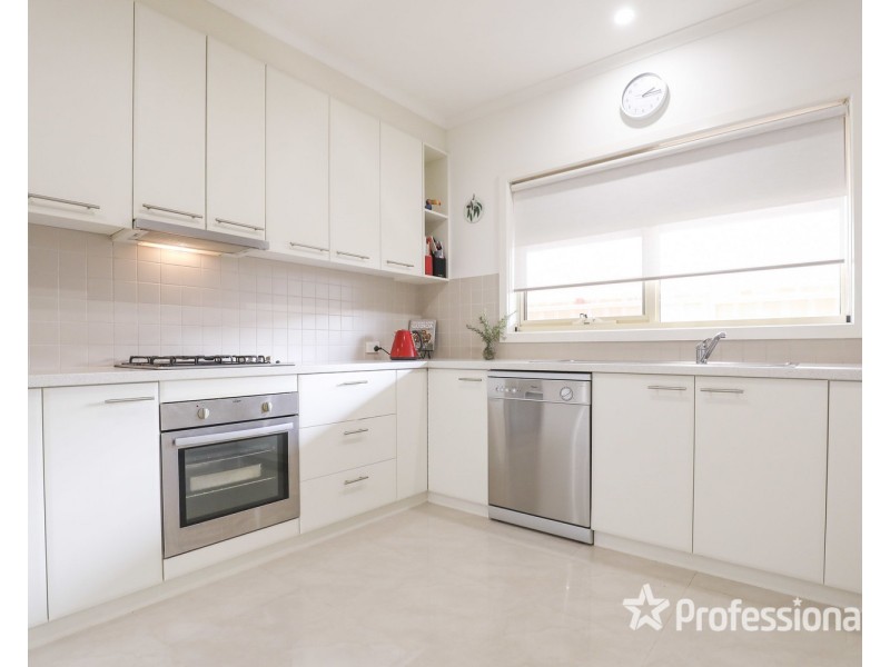 6 Robert Court, Gol Gol NSW 2738