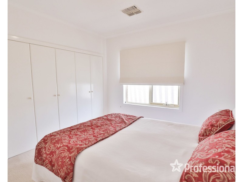 6 Robert Court, Gol Gol NSW 2738