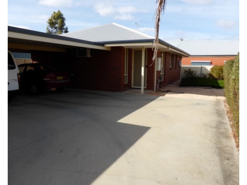 2/180 Pitman Avenue, Buronga NSW 2739
