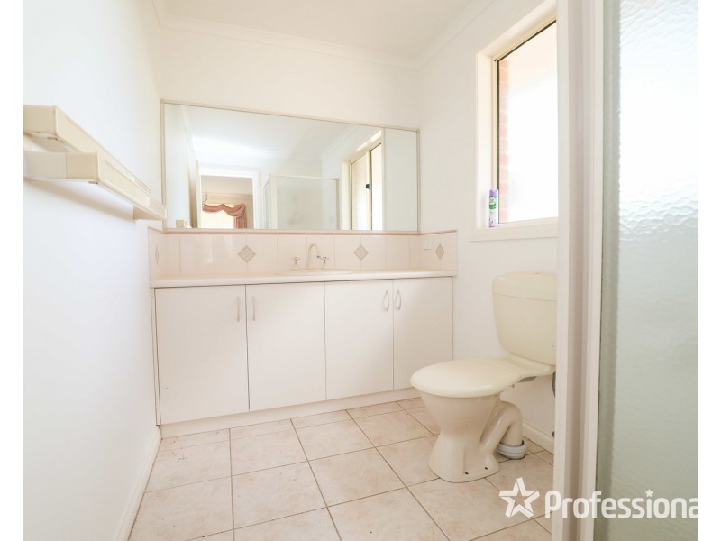 228 Boobook Avenue, Cardross VIC 3496