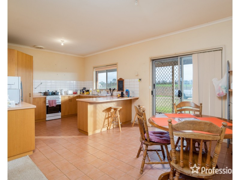 2756 Tapalin Mail Road, Euston NSW 2737