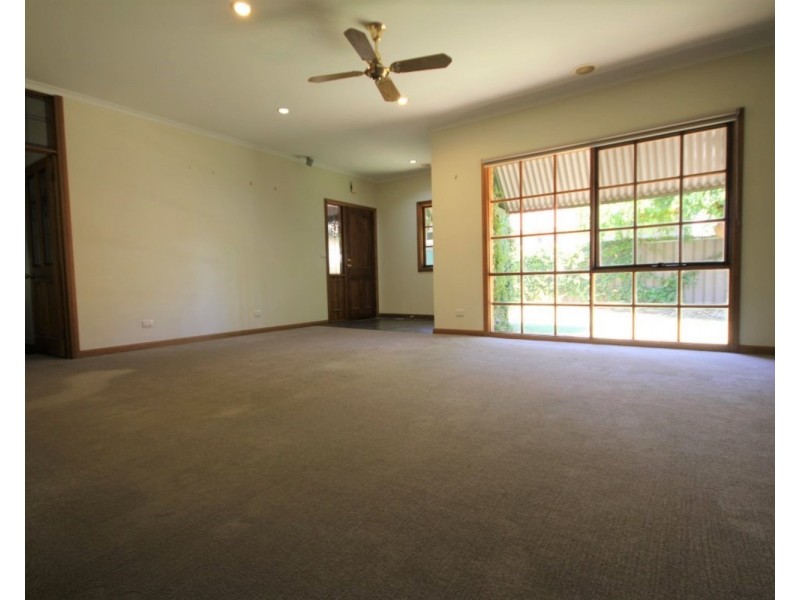 64 Riverside Avenue, Mildura VIC 3500