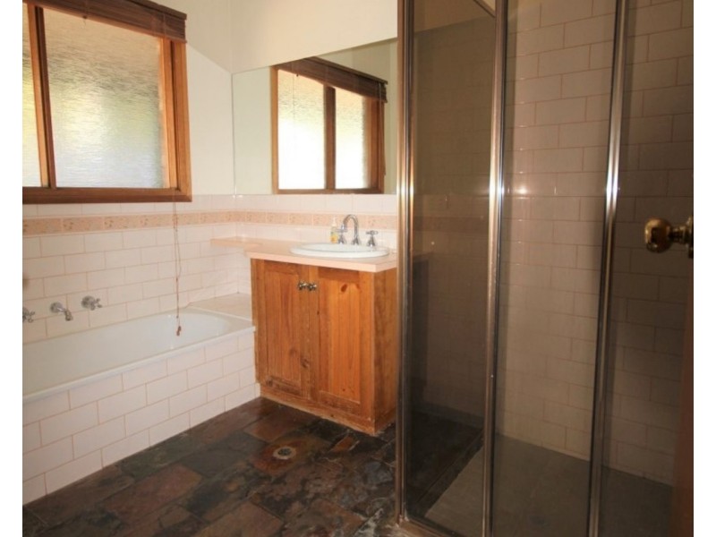 64 Riverside Avenue, Mildura VIC 3500