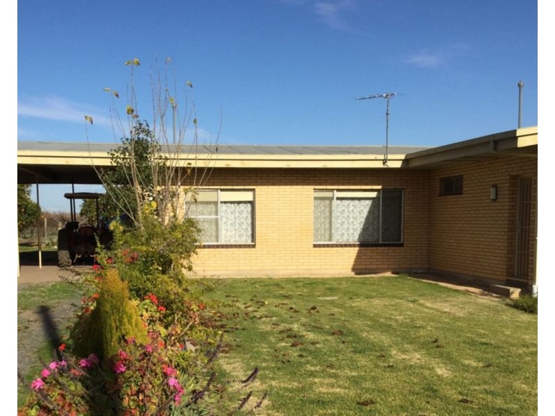 2/42 Fifth Street, Nichols Point VIC 3501