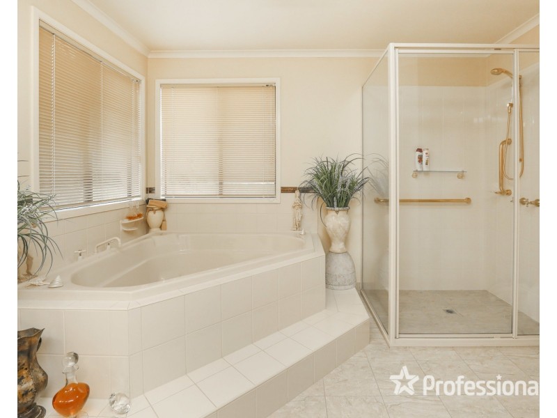 1 Riverview Rise, Gol Gol NSW 2738