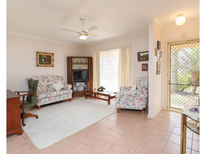 8 Raymond Court, Mildura VIC 3500