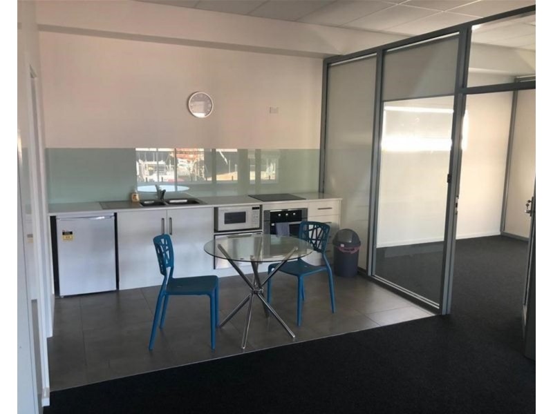 Upstairs/155 Madden Avenue, Mildura VIC 3500