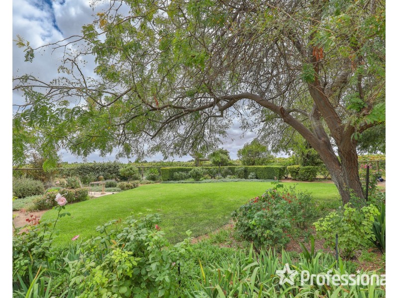 213 – 217 Koorlong Avenue, Nichols Point VIC 3501