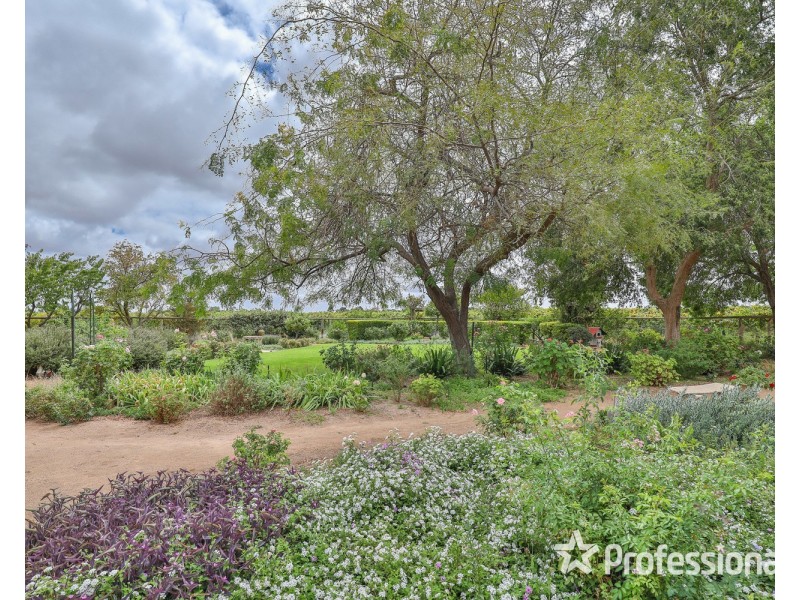 213 – 217 Koorlong Avenue, Nichols Point VIC 3501