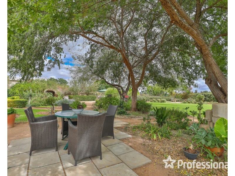 213 – 217 Koorlong Avenue, Nichols Point VIC 3501