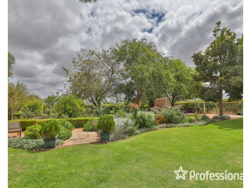 213 – 217 Koorlong Avenue, Nichols Point VIC 3501