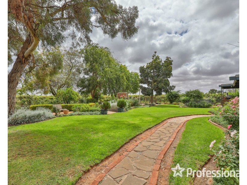 213 – 217 Koorlong Avenue, Nichols Point VIC 3501