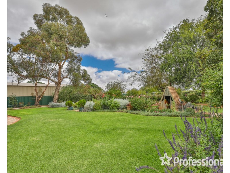 213 – 217 Koorlong Avenue, Nichols Point VIC 3501