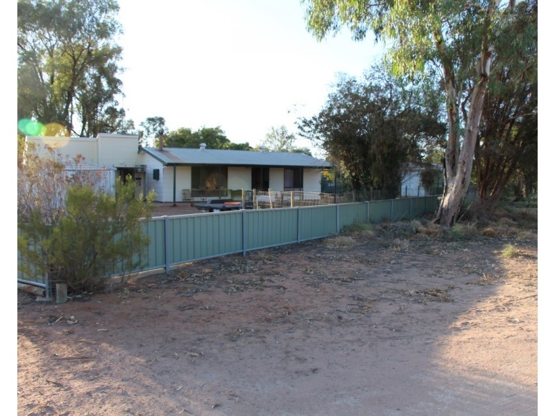 17-19 West Street, Pooncarie NSW 2648