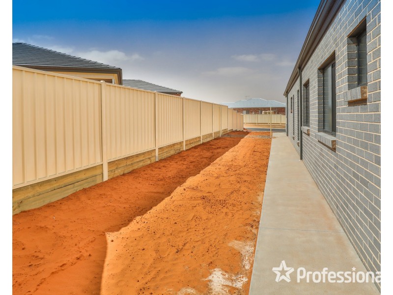 6 Midtown Drive, Mildura VIC 3500