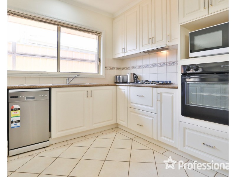 4 Fiona Drive, Gol Gol NSW 2738