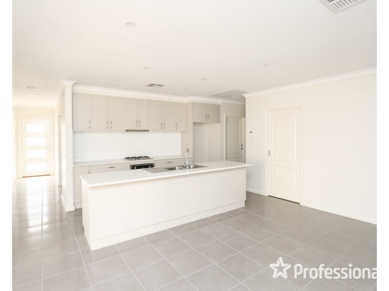 18 Davlin Drive, Mildura VIC 3500