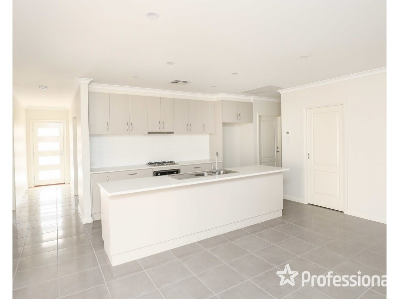 18 Davlin Drive, Mildura VIC 3500