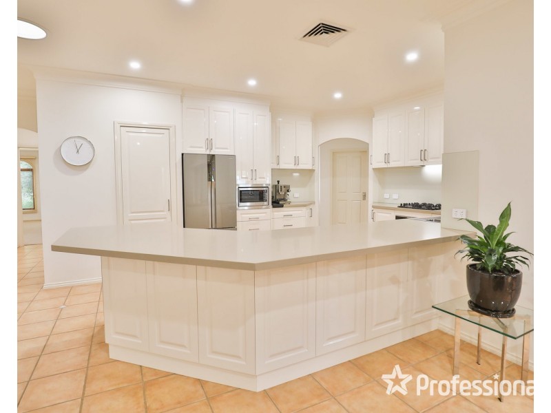 18 Cambridge Terrace, Mildura VIC 3500