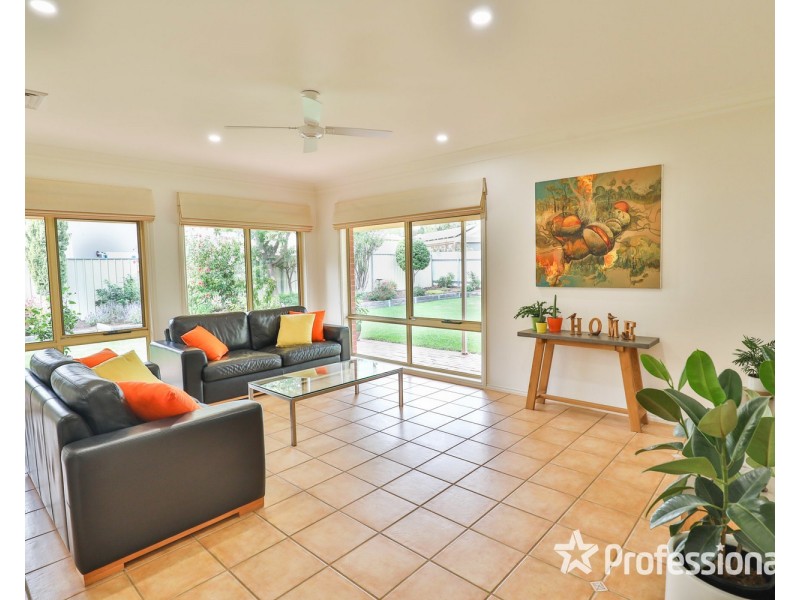 18 Cambridge Terrace, Mildura VIC 3500