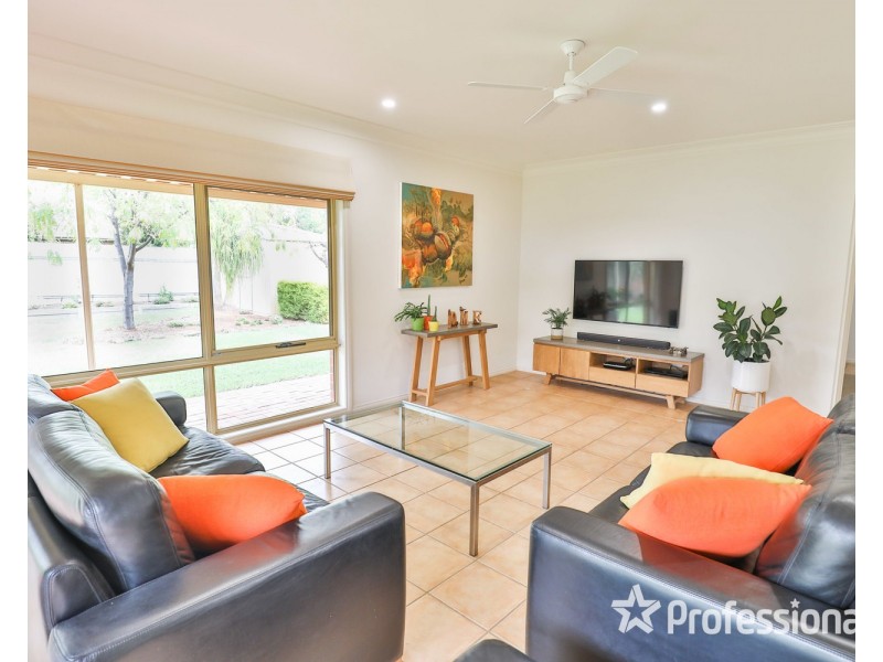 18 Cambridge Terrace, Mildura VIC 3500