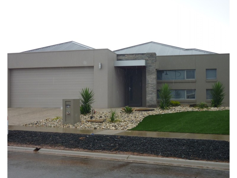 10 Dune Drive, Mildura VIC 3500