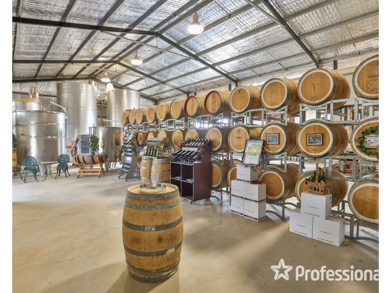 8514 Calder Highway, Red Cliffs VIC 3496