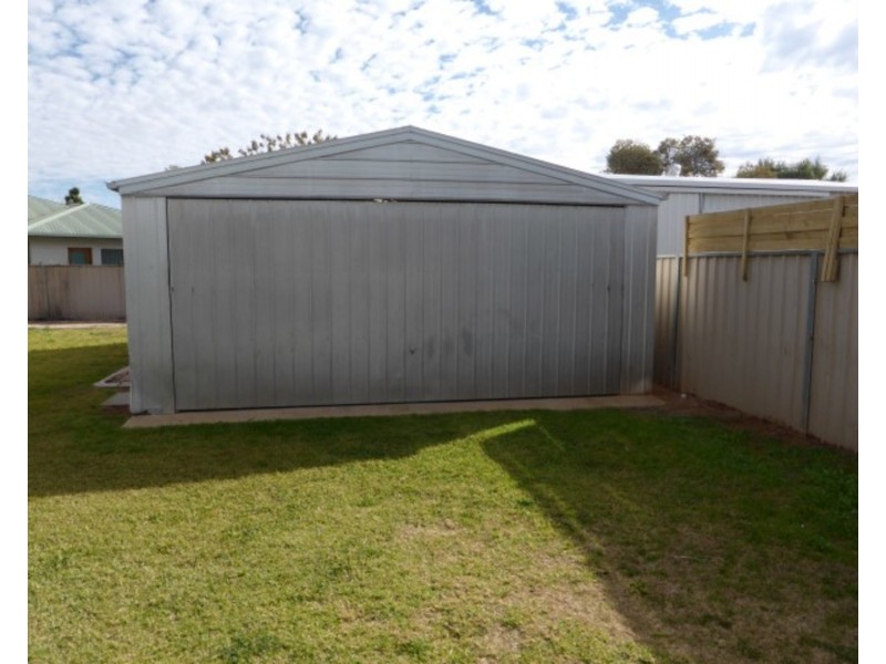 43 Riverside Avenue, Mildura VIC 3500