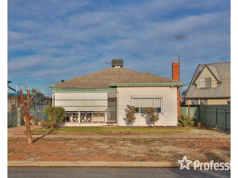 112 Magnolia Avenue, Mildura VIC 3500