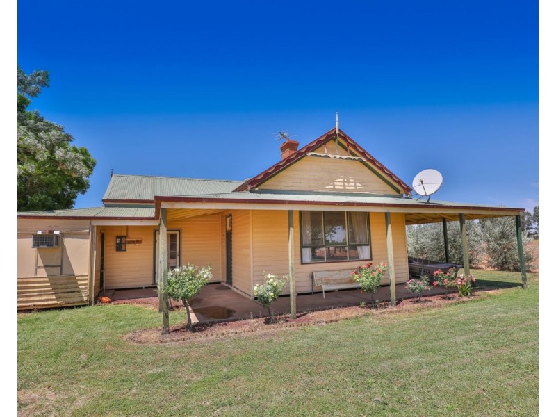 891 Cureton Avenue, Irymple VIC 3498