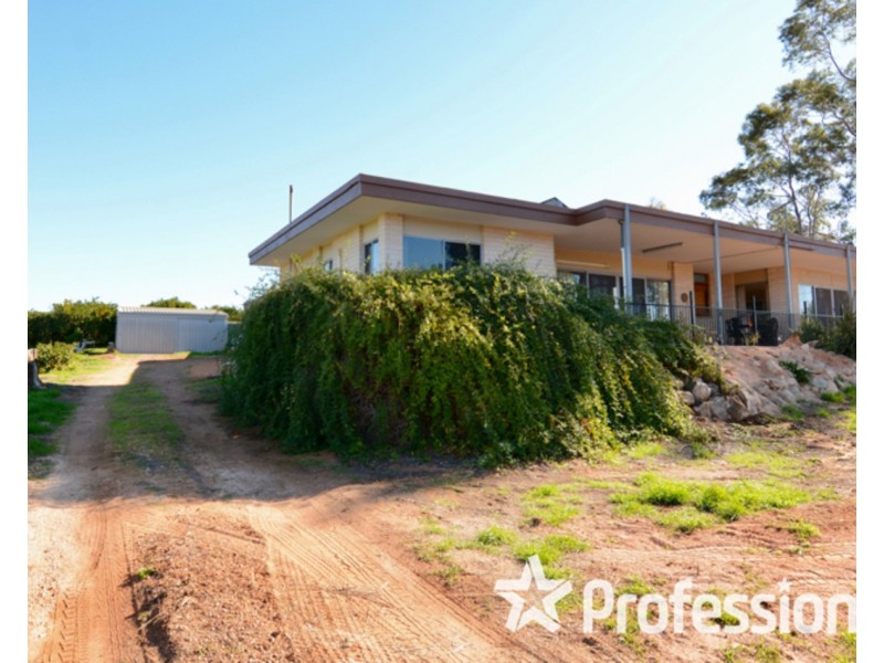 3150 Kulkyne Way, Colignan VIC 3494
