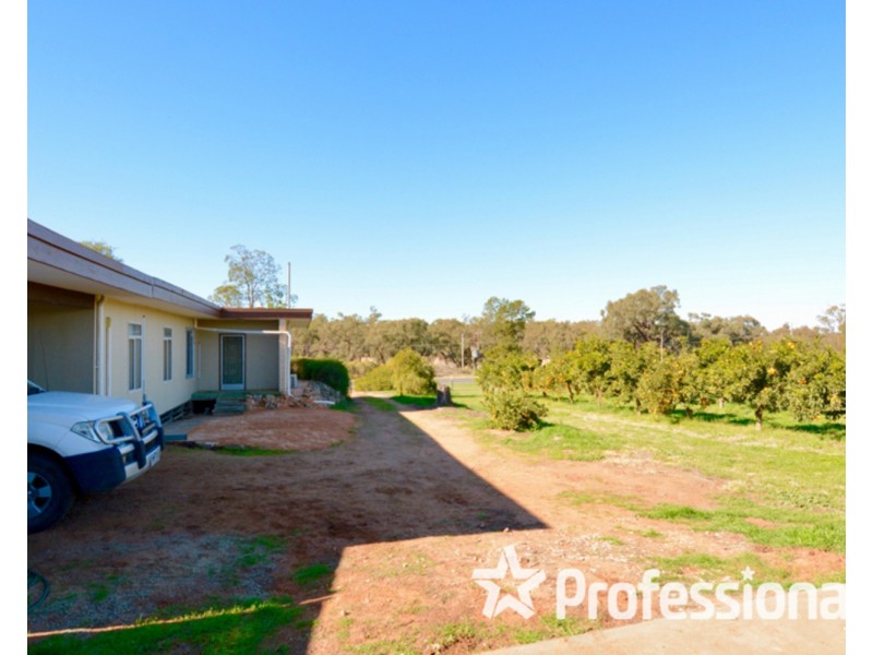 3150 Kulkyne Way, Colignan VIC 3494