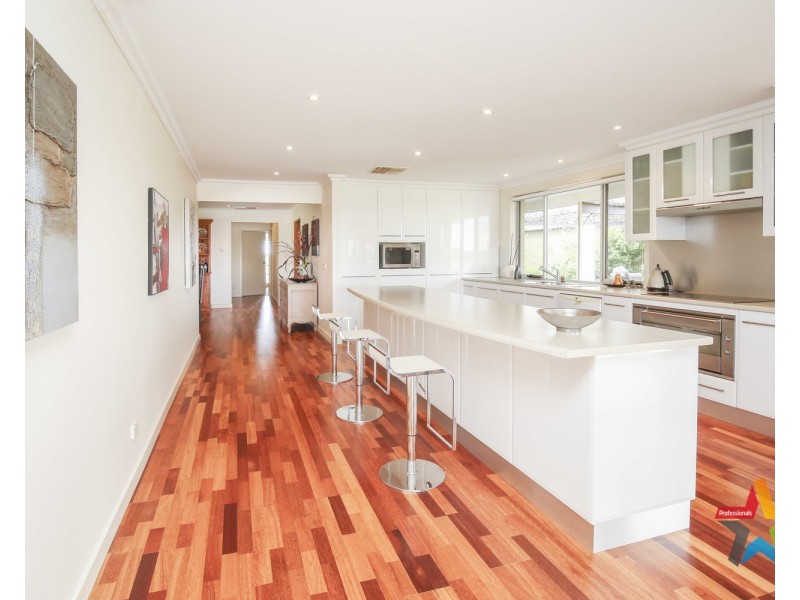 26 & 62 Sculthorpe Road, Nangiloc VIC 3494