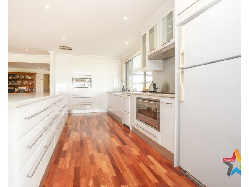 26 & 62 Sculthorpe Road, Nangiloc VIC 3494