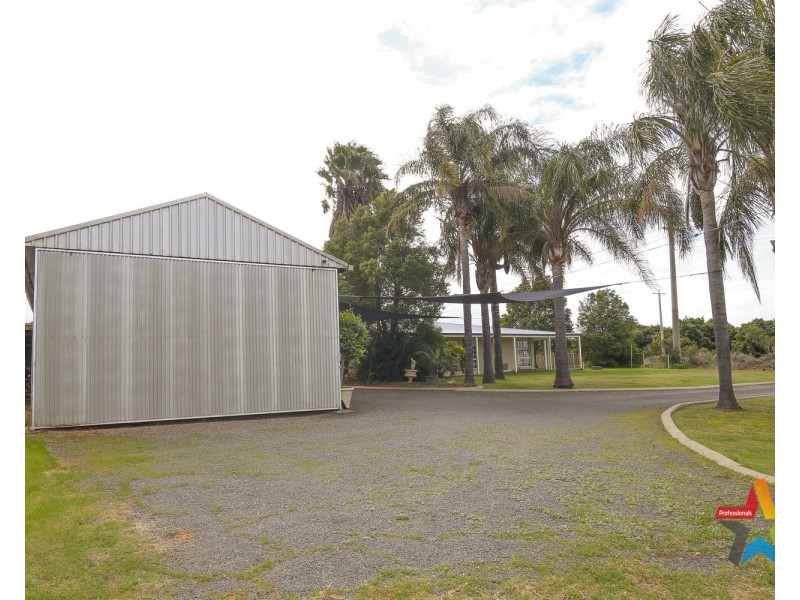 26 & 62 Sculthorpe Road, Nangiloc VIC 3494