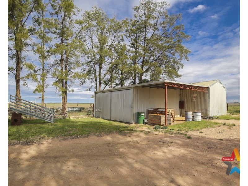 26 & 62 Sculthorpe Road, Nangiloc VIC 3494