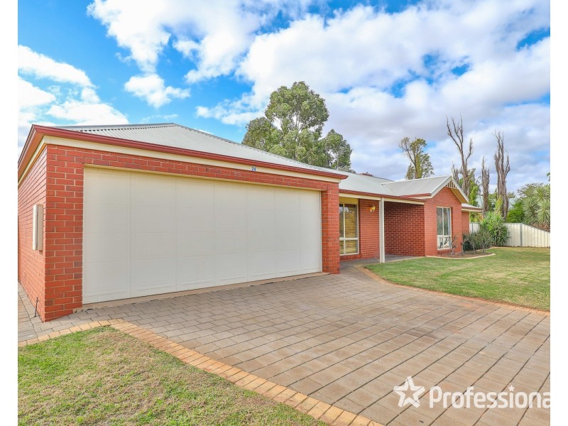 24 Wood Street, Gol Gol NSW 2738