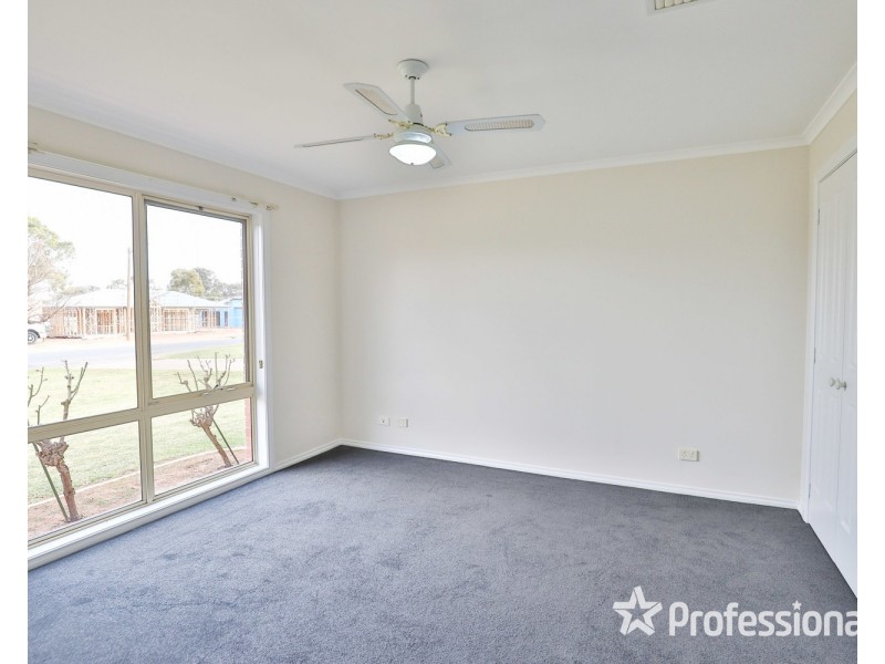 24 Wood Street, Gol Gol NSW 2738