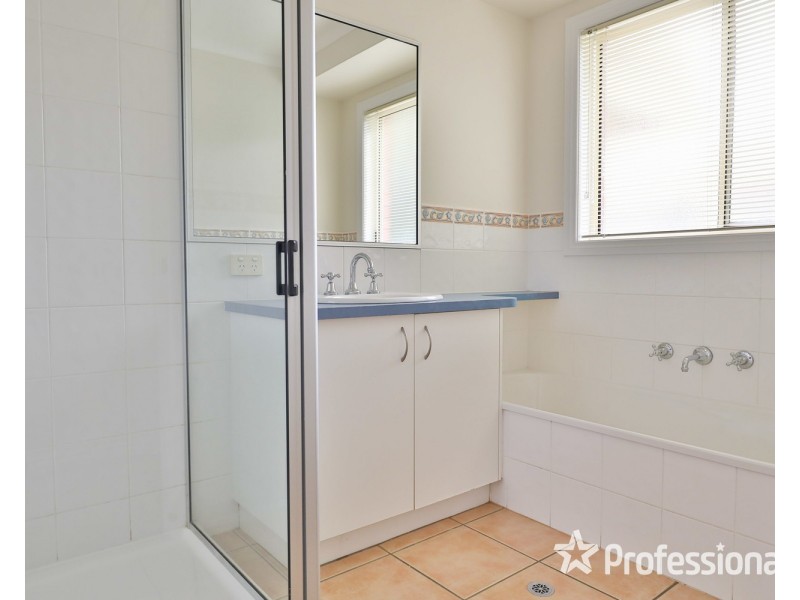 24 Wood Street, Gol Gol NSW 2738