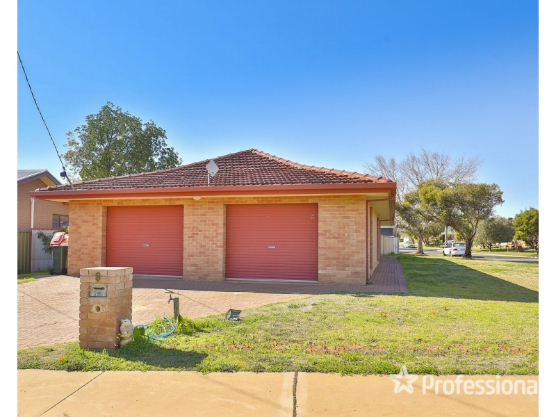 8 Hampton Court, Red Cliffs VIC 3496
