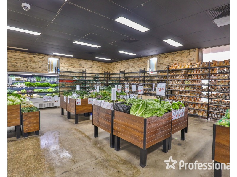 . Uncle Monkeys Fruit Market, Mildura VIC 3500